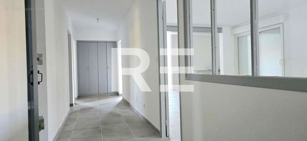 Maison à VEZENOBRES