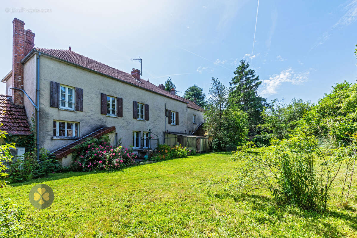 Maison à THOIRY