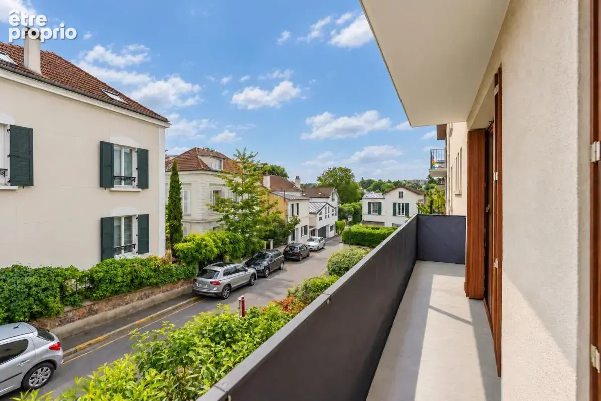 Appartement à VILLE-D'AVRAY