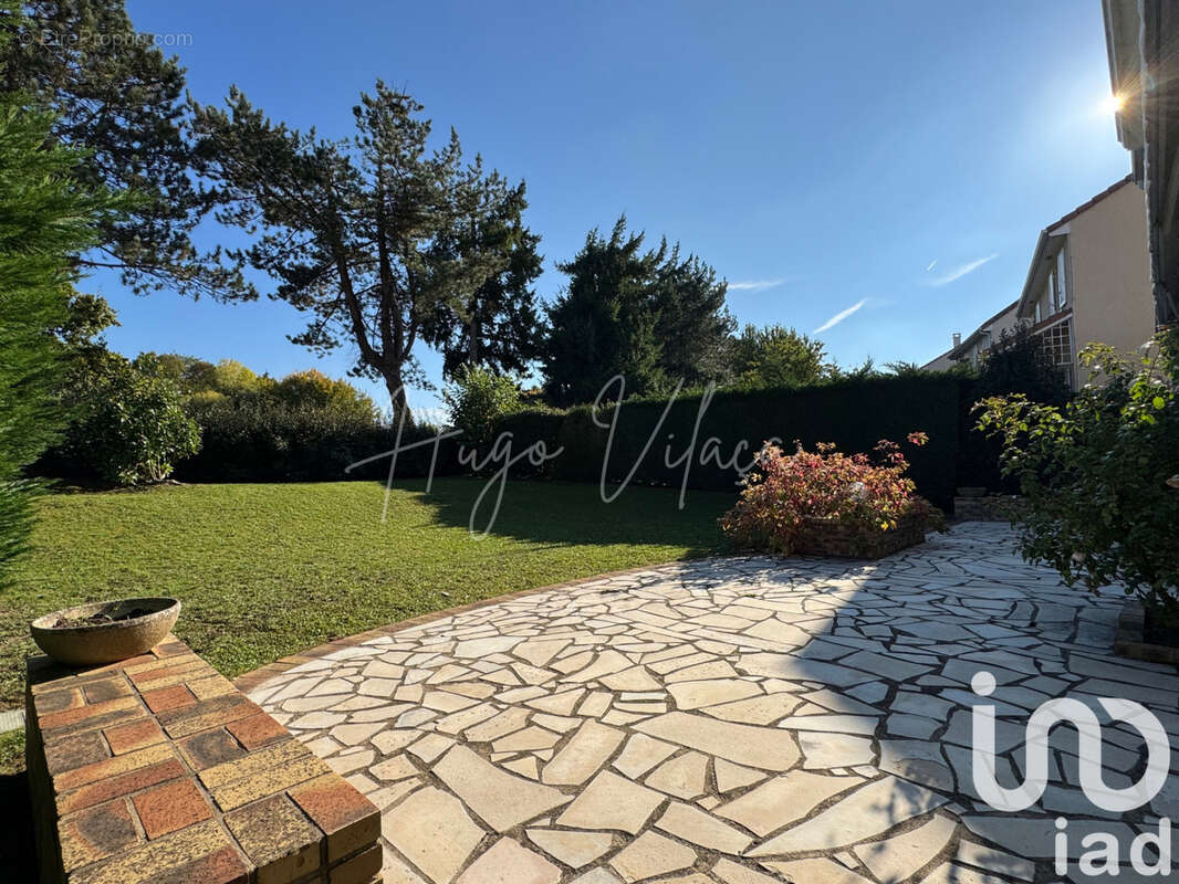 Photo 3 - Maison à SAINT-GERMAIN-LES-CORBEIL