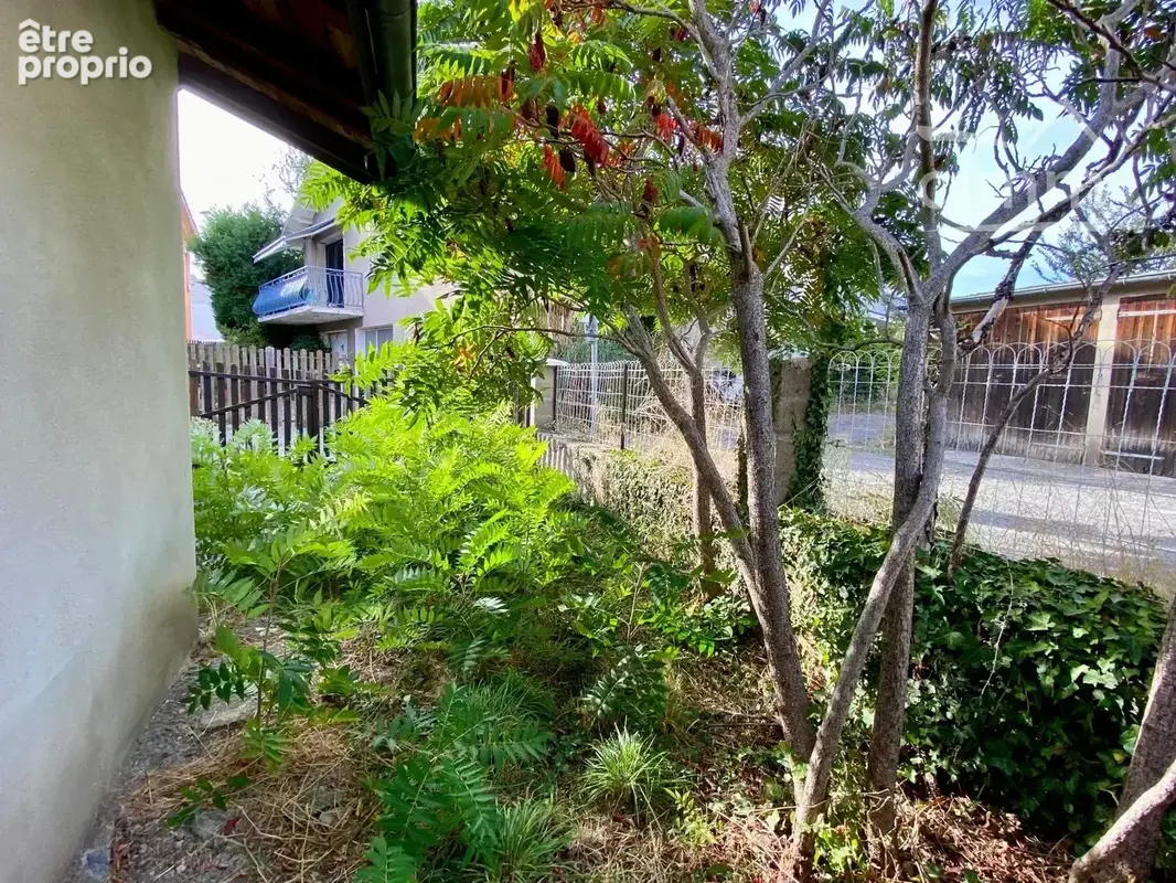 T3 avec jardin et garage - photo 2