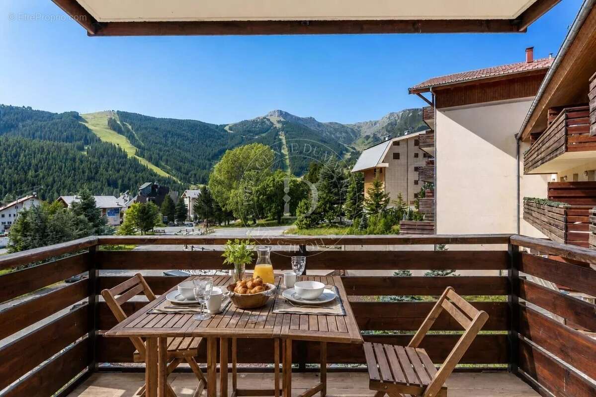 Auron – 3 Pièces Rénové – Terrasse – Parking – Casier à skis – Piscine – Vue - photo 5