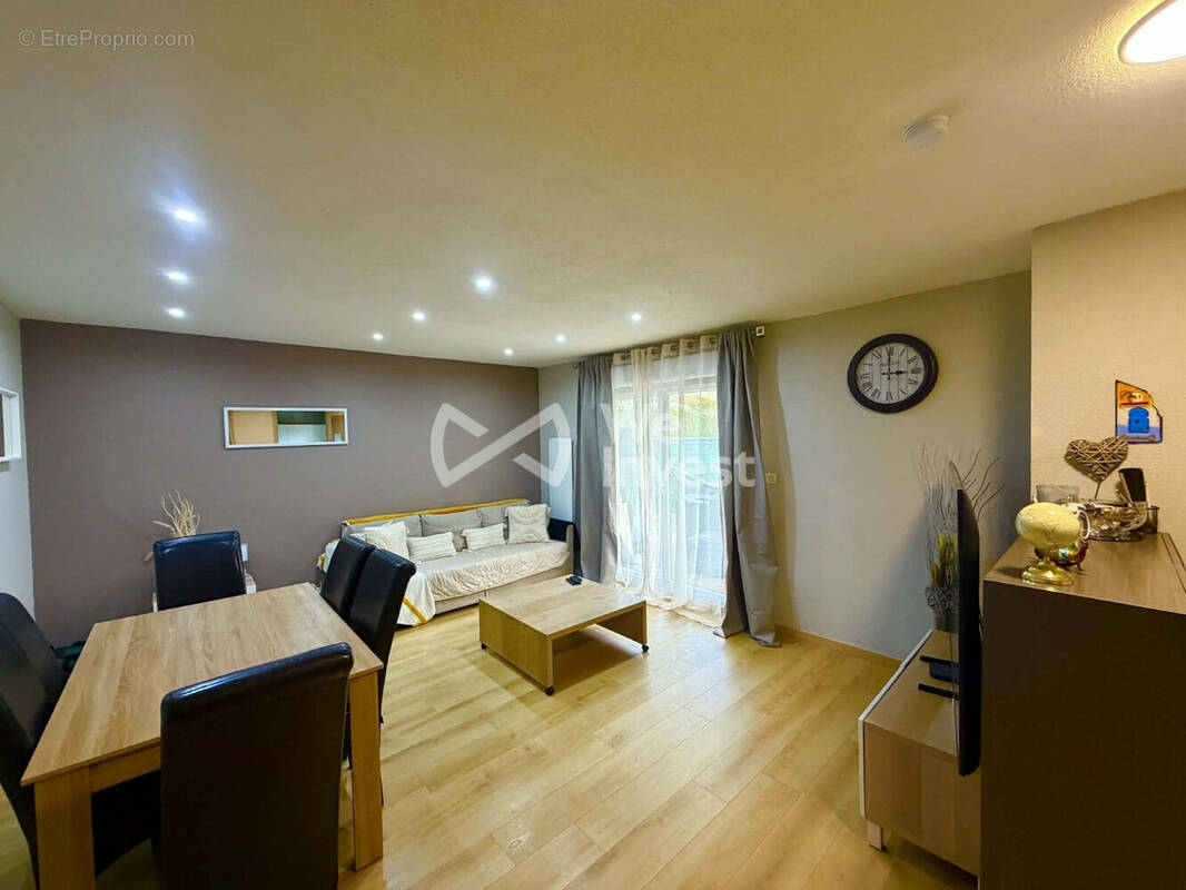 Maison à PREVESSIN-MOENS