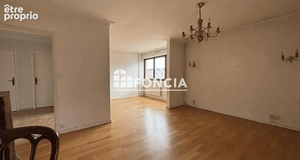 Appartement 4 pièces 85 m² · à Saint-Etienne · 85 m² · 85 000 €