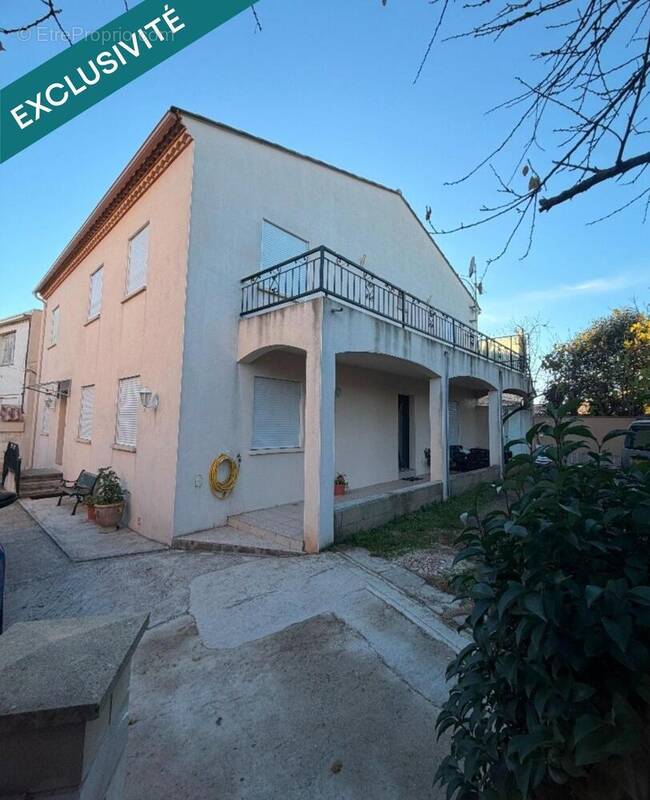 Photo 1 - Maison à LUNEL