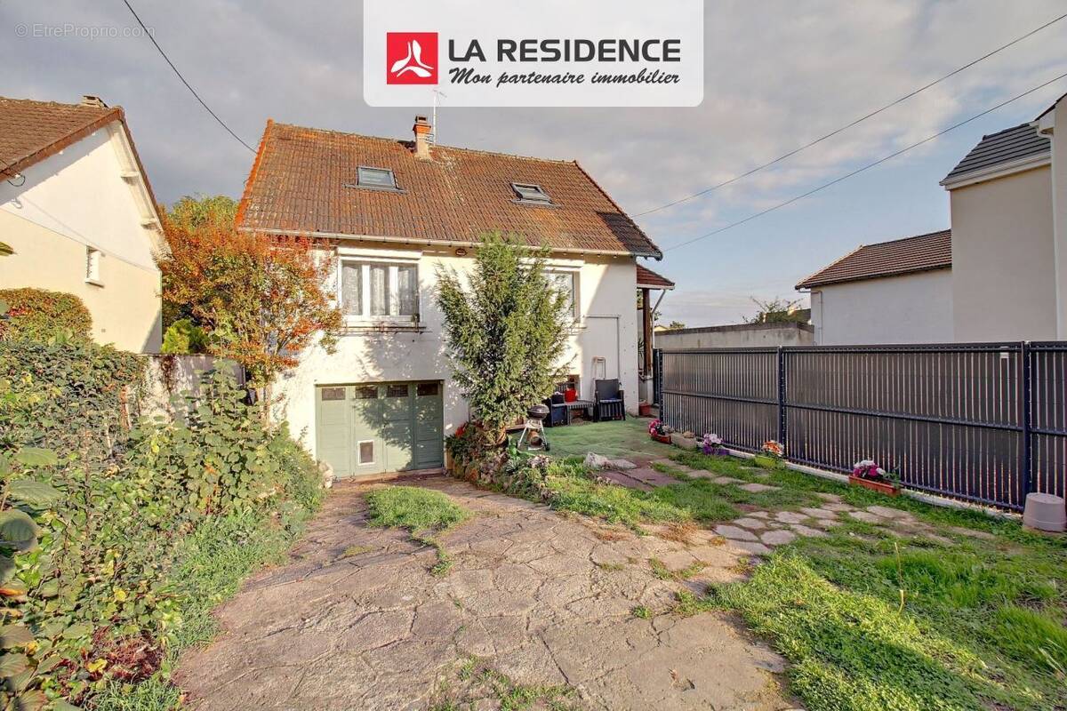 Maison à CONFLANS-SAINTE-HONORINE