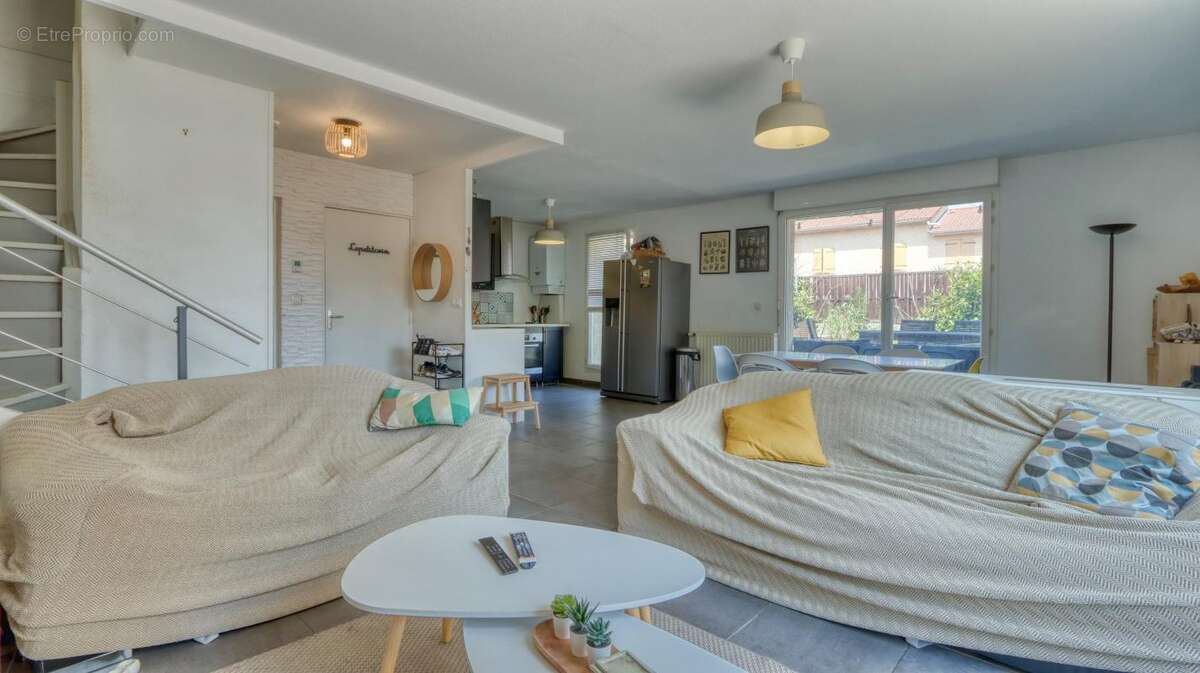 Appartement à LYON-8E