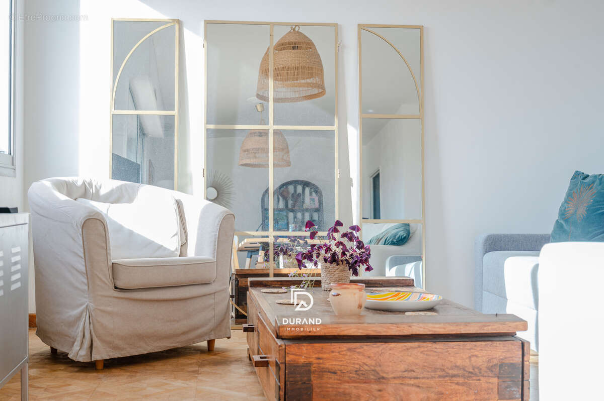 Appartement à MARSEILLE-7E