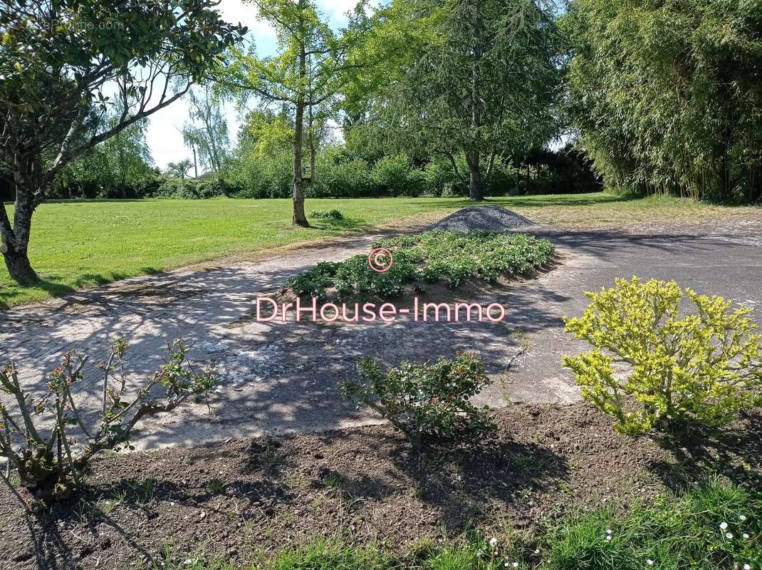 Maison à COMMEQUIERS