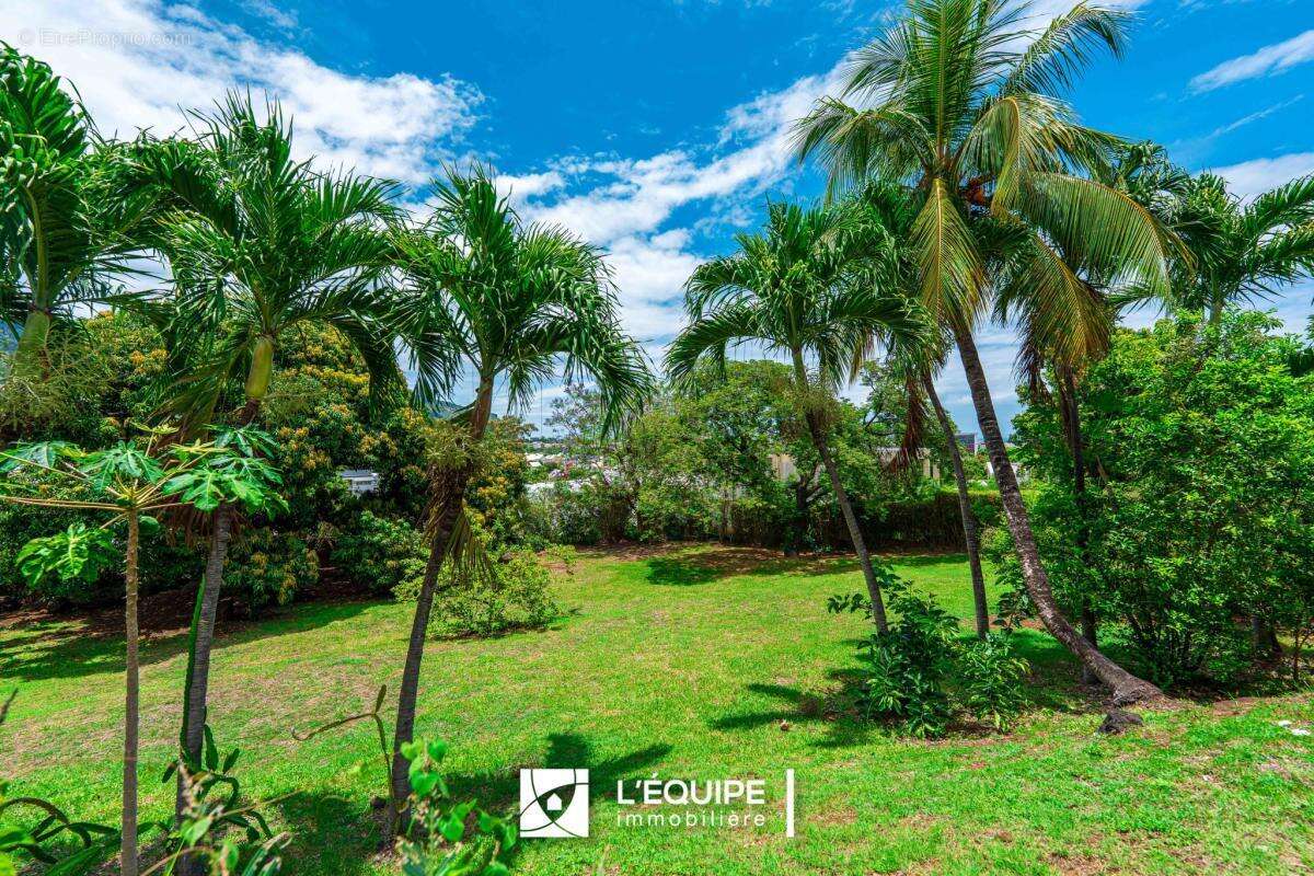 Appartement à SAINT-DENIS