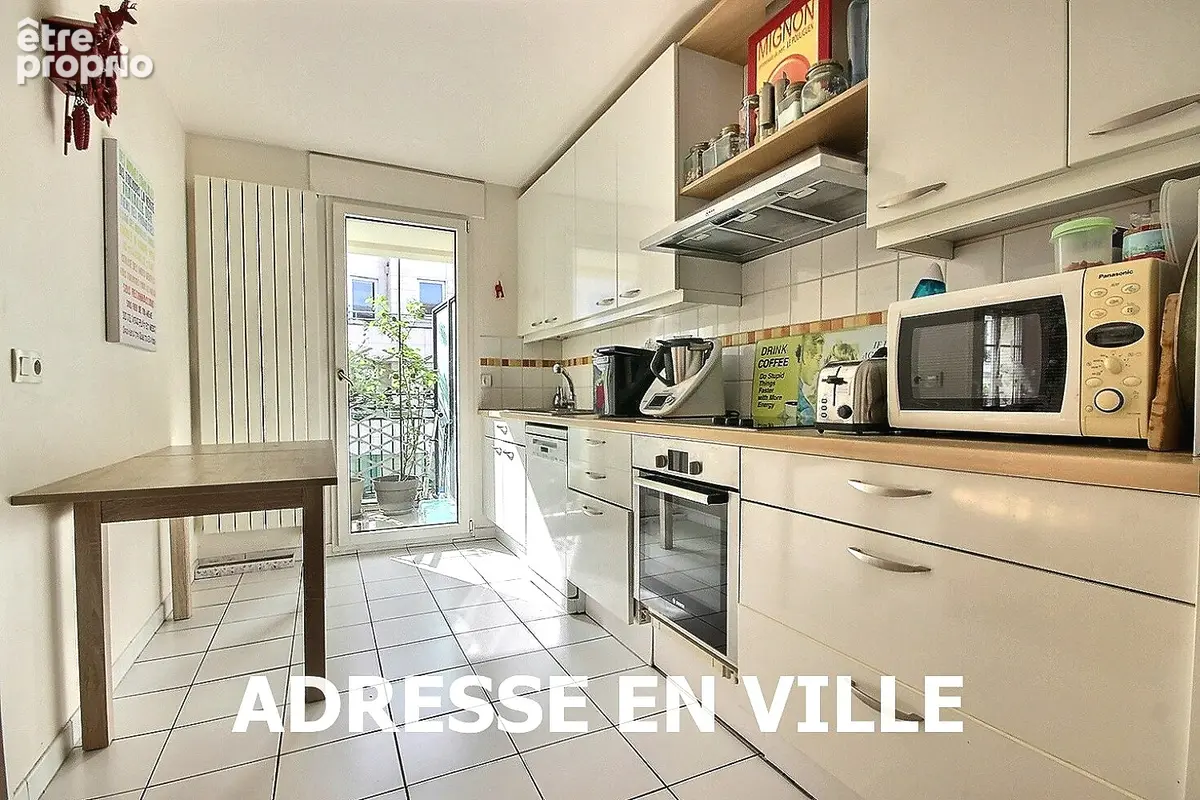Duplex de 166 m2 offrant 5 chambres et deux balcons-terrasses - photo 4