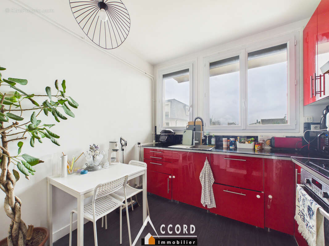 Appartement à SARTROUVILLE
