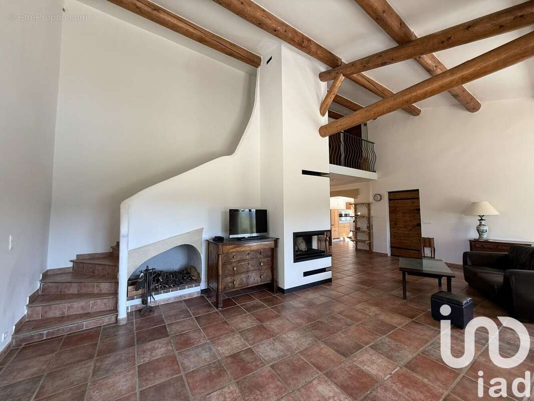 Maison 200 m² à Entrechaux  - photo 7