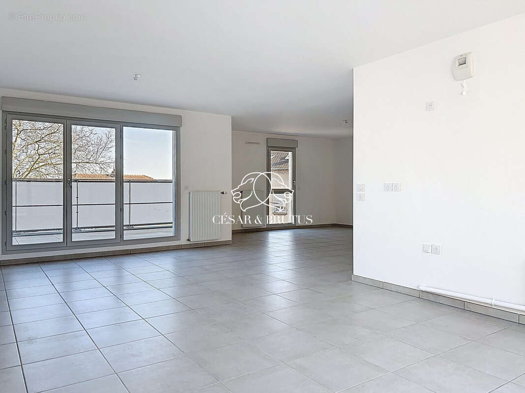 Appartement à RILLIEUX-LA-PAPE