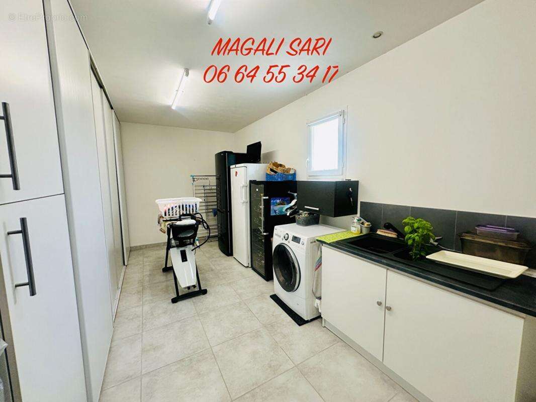 Maison à SAINT-HILAIRE-DE-BRETHMAS