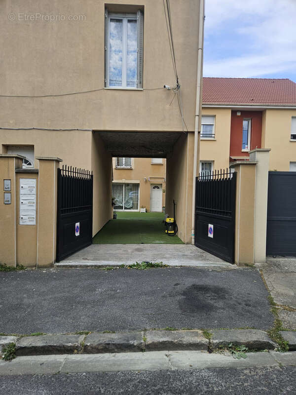 Maison à STAINS