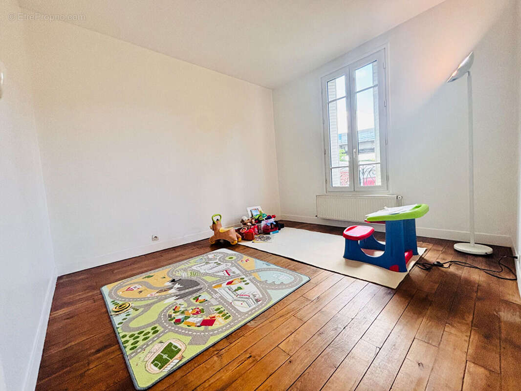 Maison Noisy Le Sec 6 pièce(s) 100 m2 - photo 9