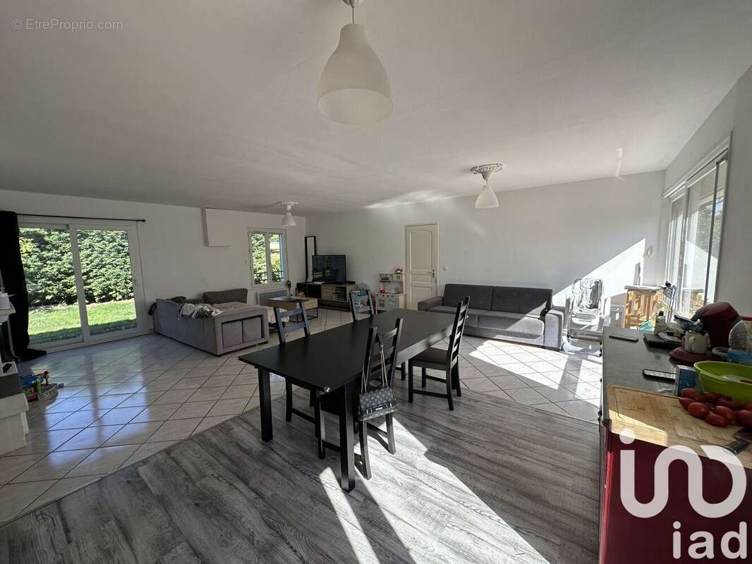 Photo 4 - Maison à REUILLY