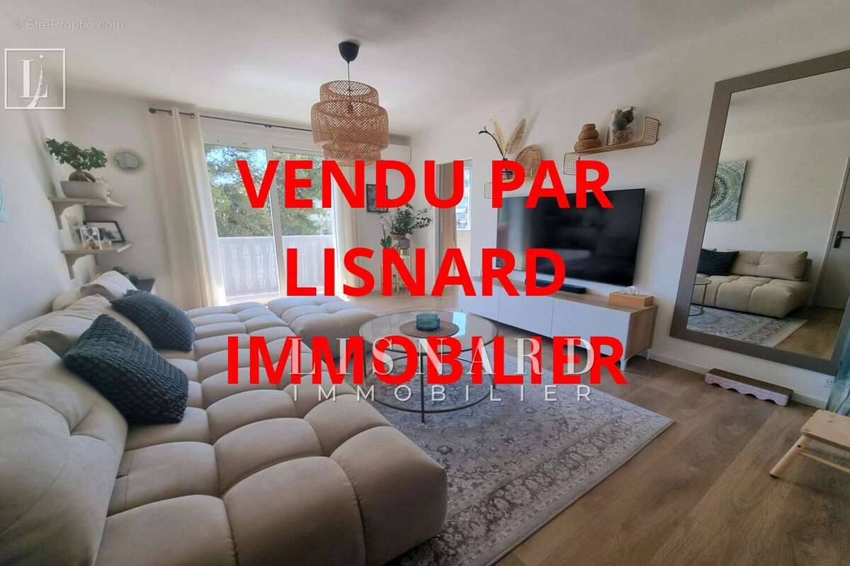 Appartement à VALLAURIS