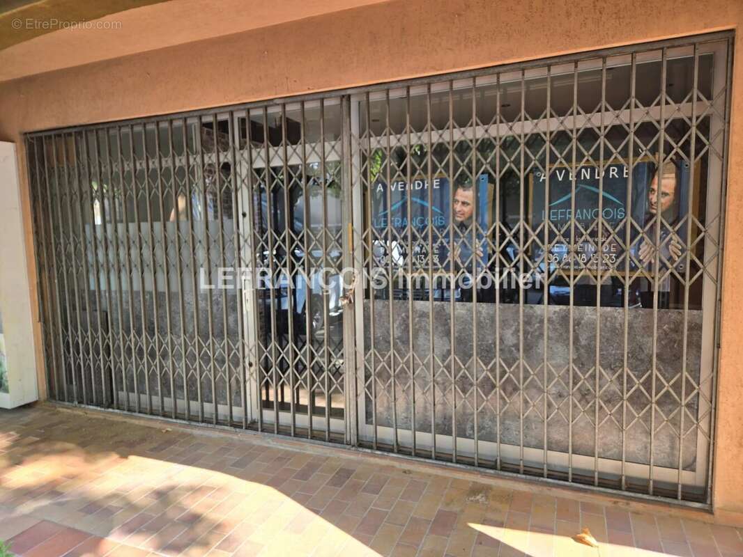 Commerce à MOUANS-SARTOUX