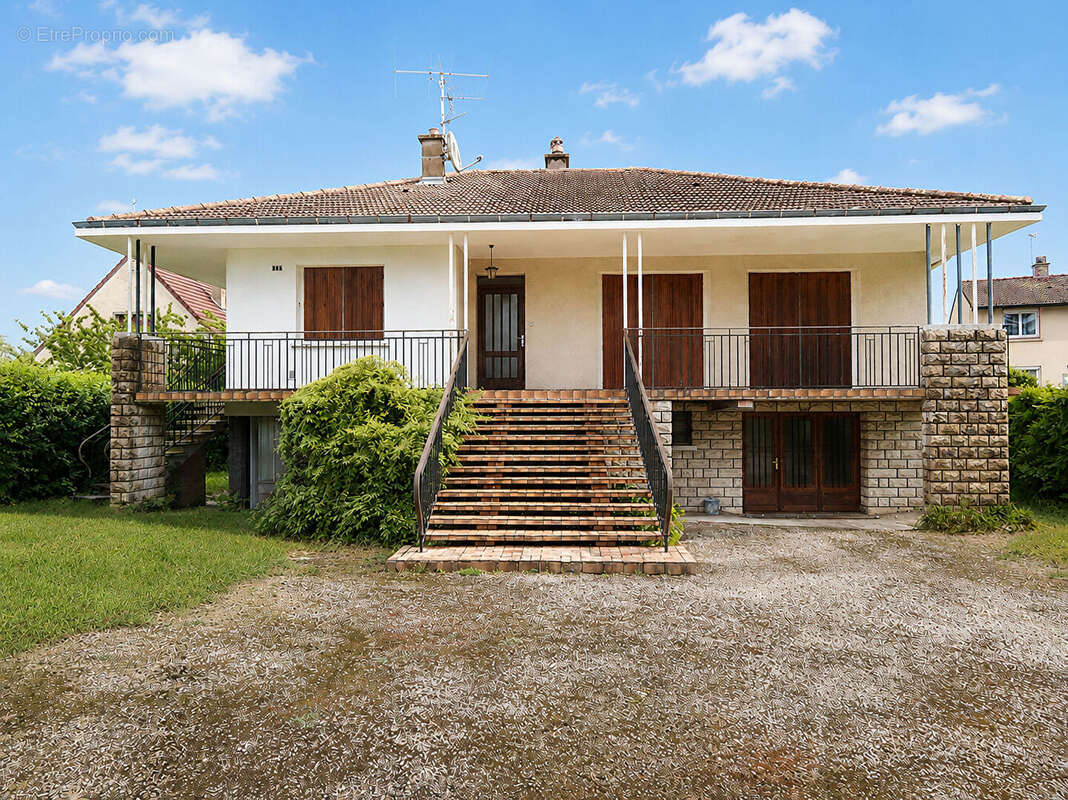 Maison à SAINT-APOLLINAIRE