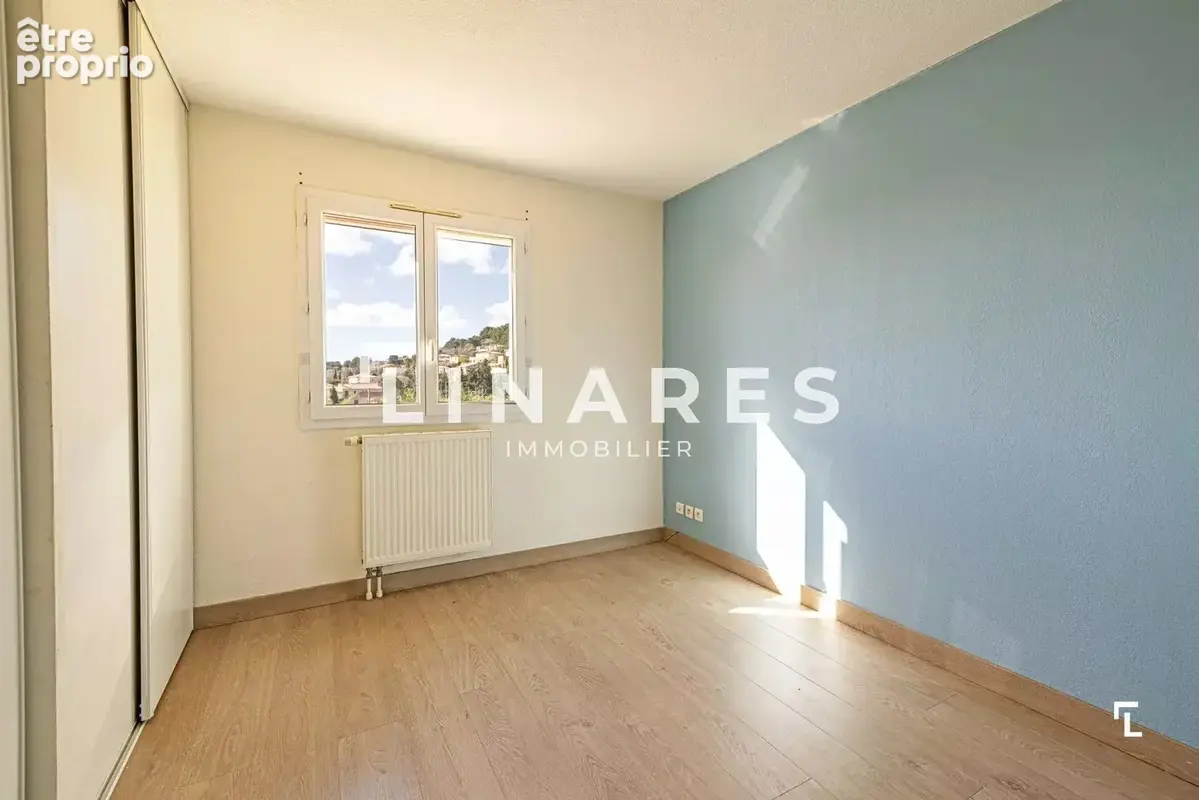 LA PALAMA - Villa T7 de 155m2 - Piscine - Terrain de 576 m2 - 13013 Château-Gombert - photo 17