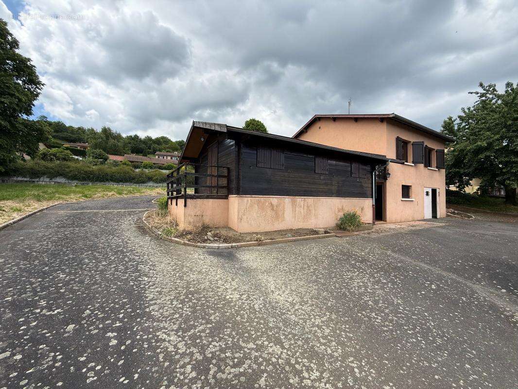 Maison à BRUSSIEU