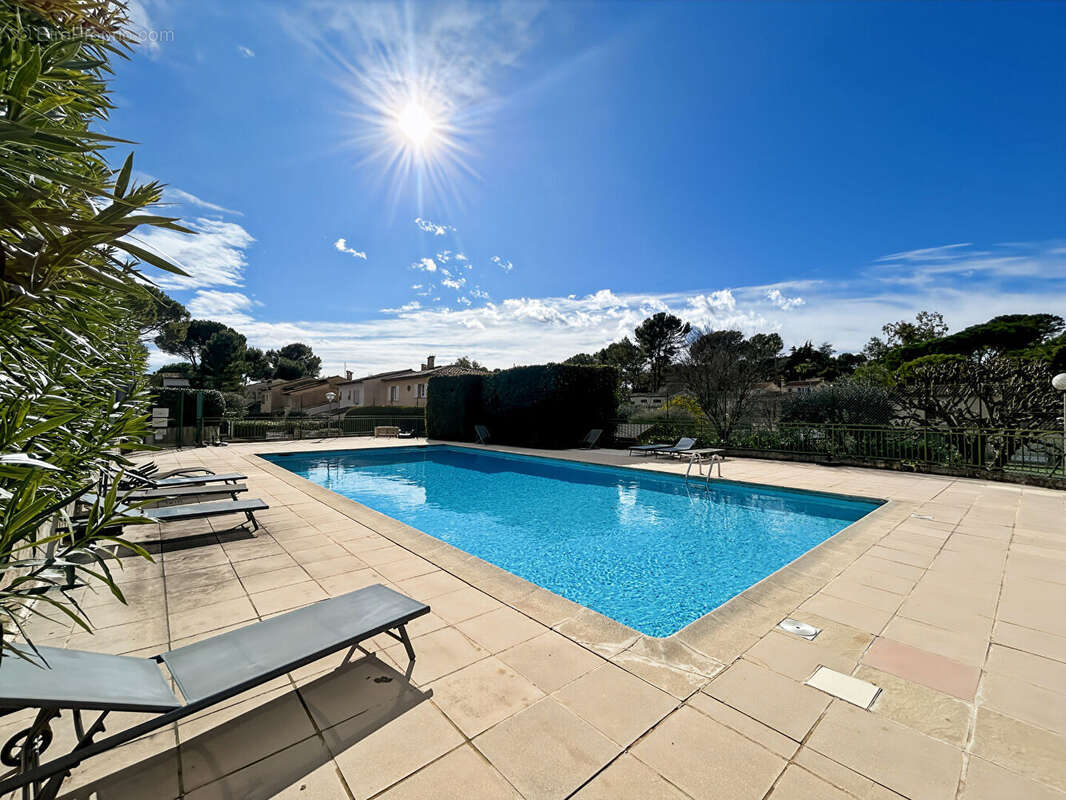 Maison à MOUGINS