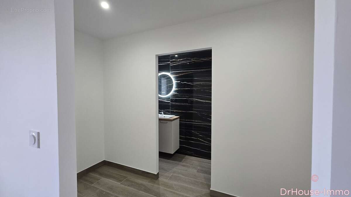 Maison à SAINT-JULIEN