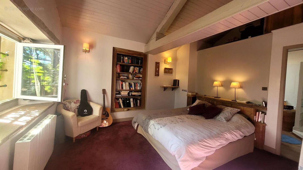 Maison à SAINT-AUPRE