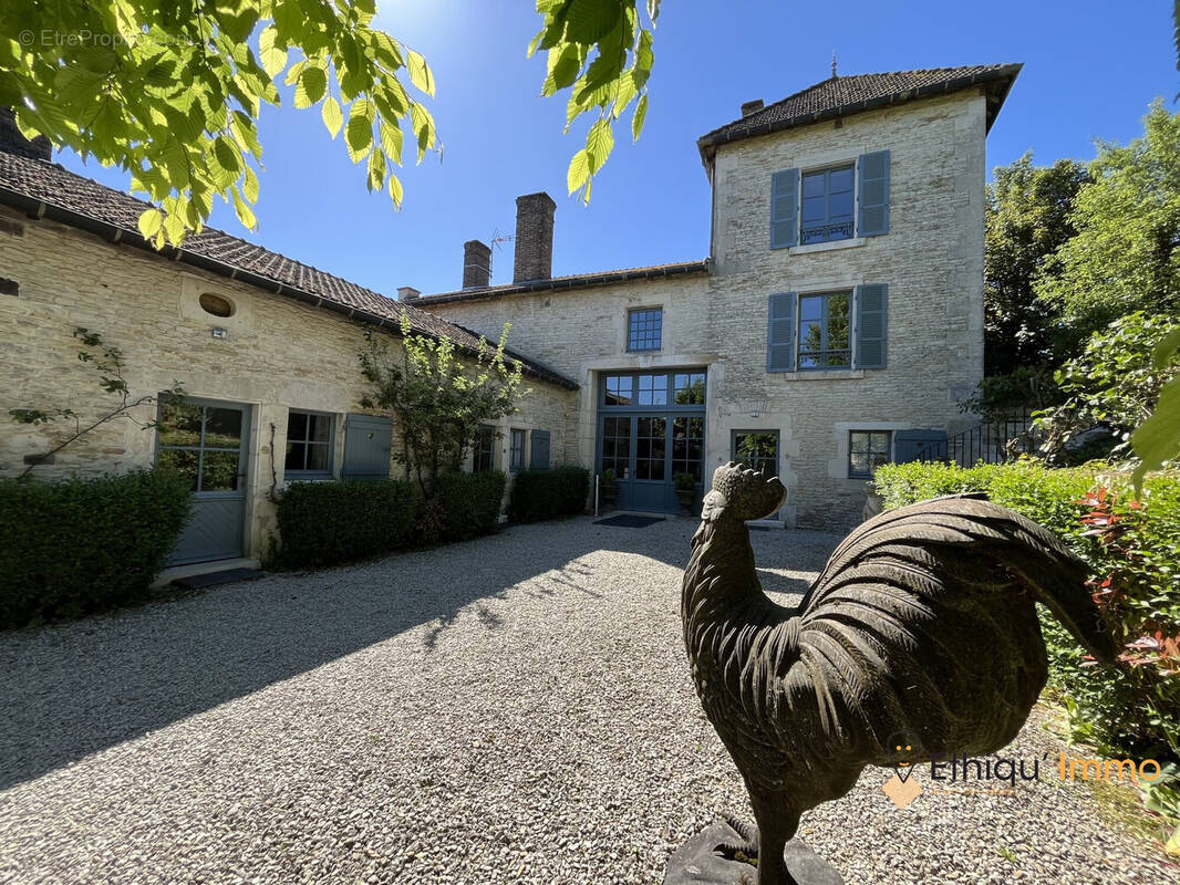 Autre à COLOMBEY-LES-DEUX-EGLISES