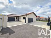 Photo 1 - Maison à SAINT-SIMEON-DE-BRESSIEUX