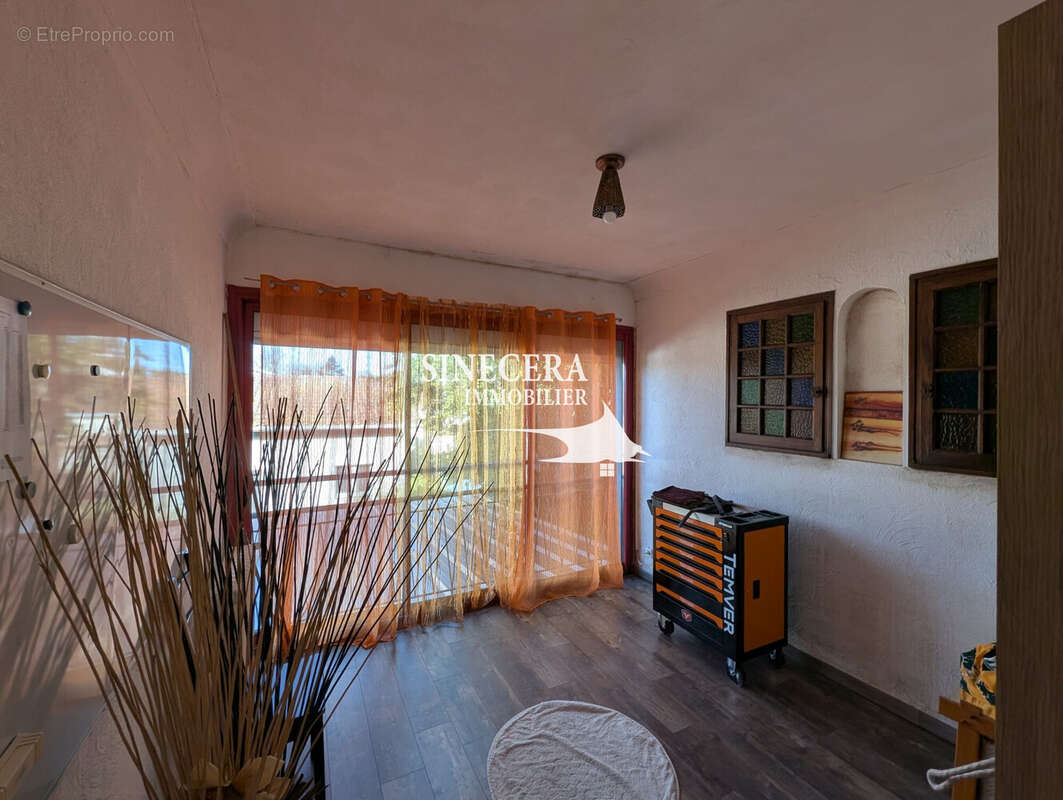 Maison à PARENTIS-EN-BORN