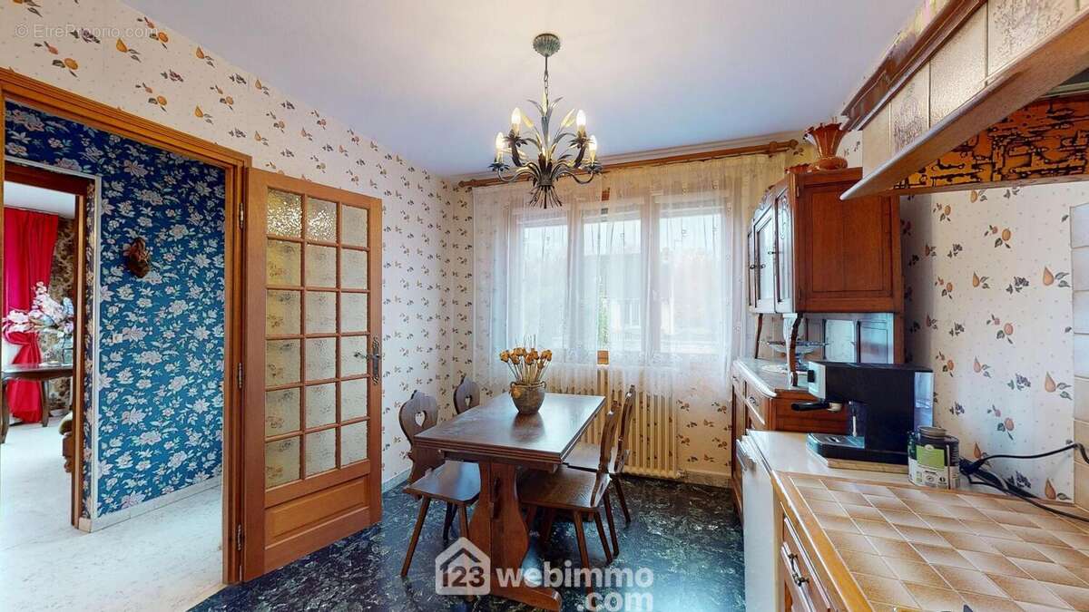 Maison à LACROIX-SAINT-OUEN