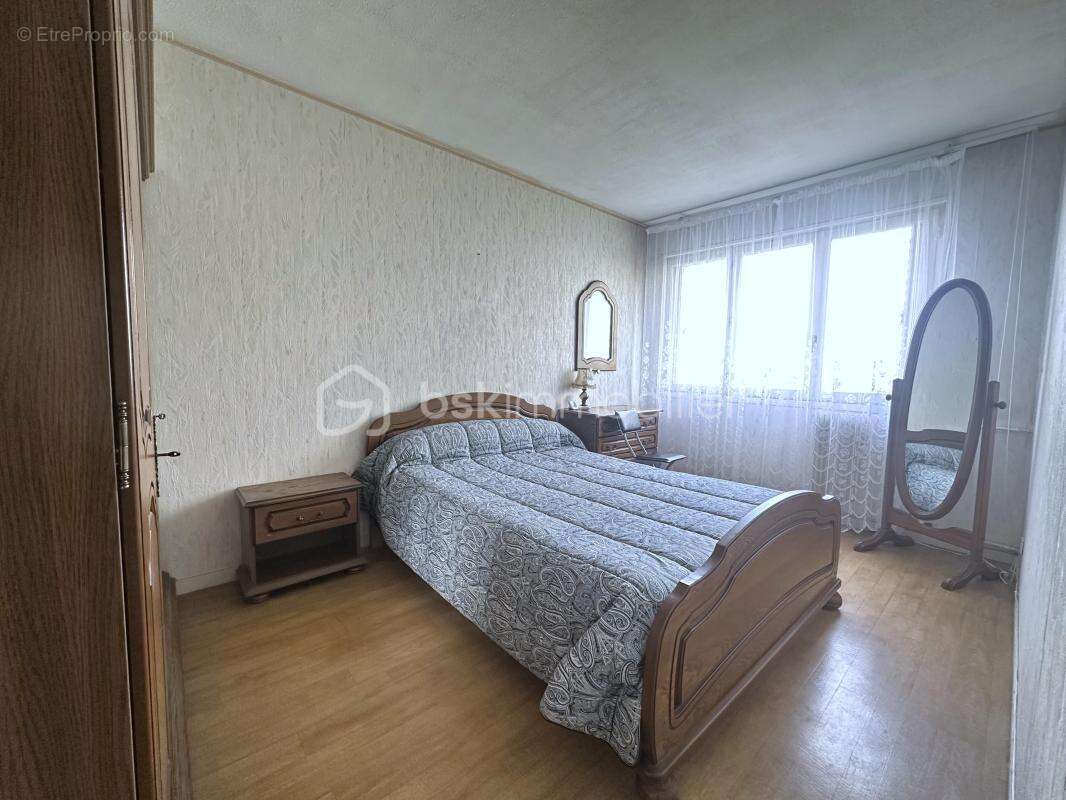 Appartement à FLEURY-LES-AUBRAIS