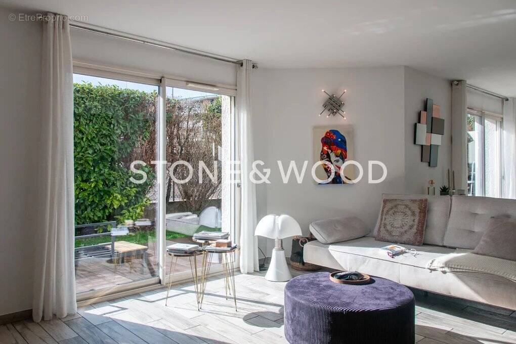 Maison à DIVONNE-LES-BAINS