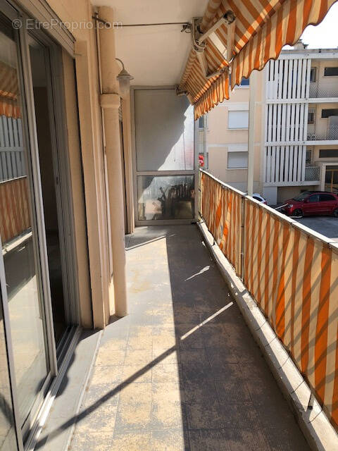 Appartement à SIX-FOURS-LES-PLAGES