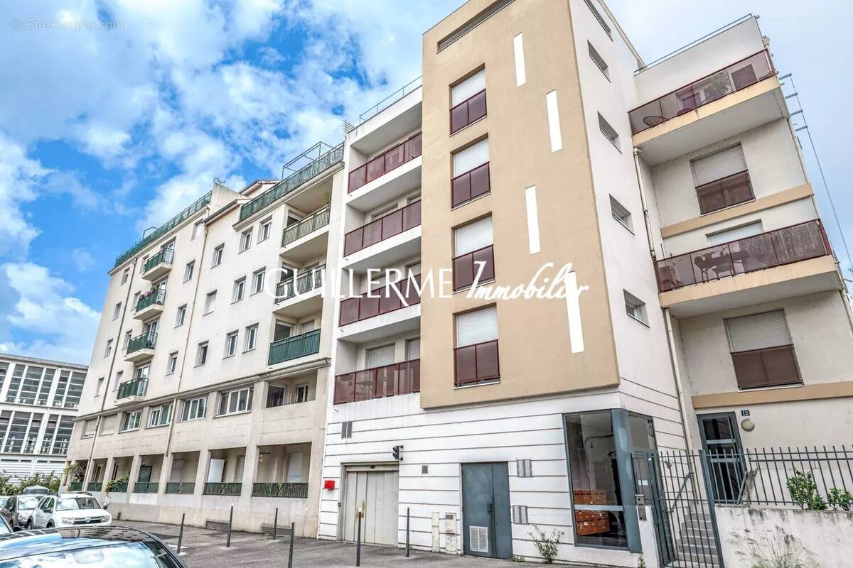 Appartement à LYON-7E