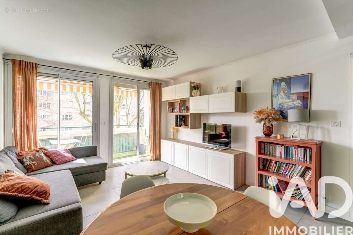 Photo 2 - Appartement à CALUIRE-ET-CUIRE
