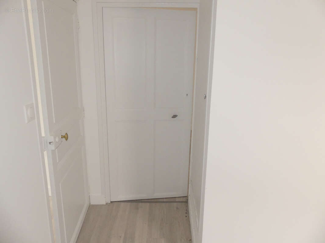 Appartement à FONTVIEILLE