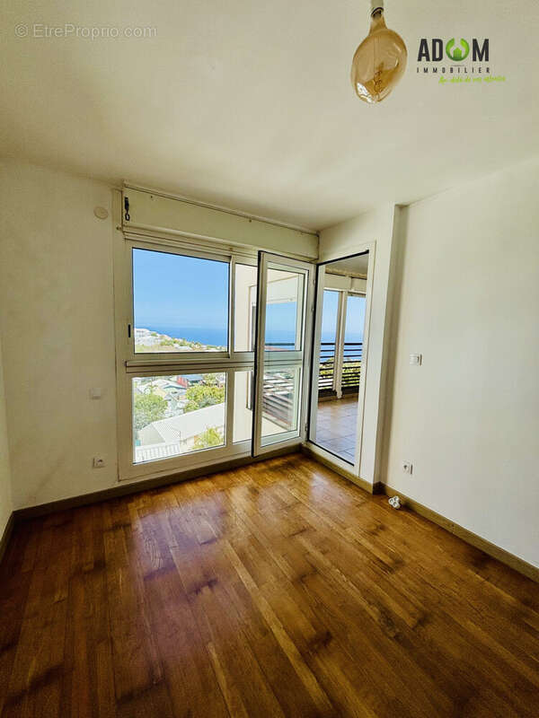 Appartement à LES AVIRONS