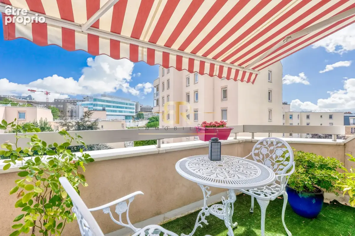 Dernier étage / traversant / terrasse / 4 chambres / box - photo 15