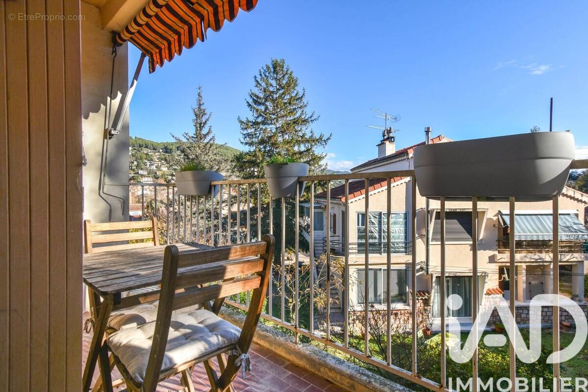 Photo 1 - Appartement à AURIOL