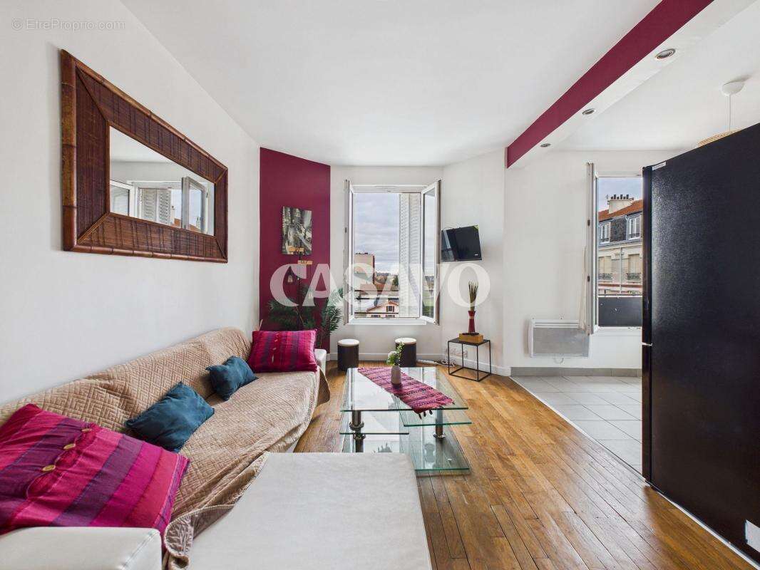 Appartement à LES PAVILLONS-SOUS-BOIS