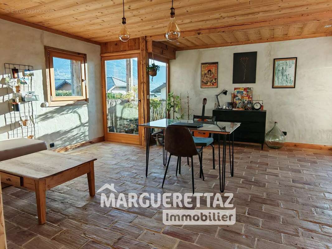 Appartement à VIUZ-EN-SALLAZ