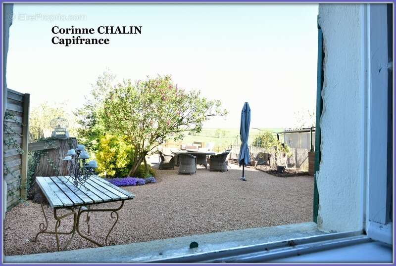 Maison à MONTCOMBROUX-LES-MINES