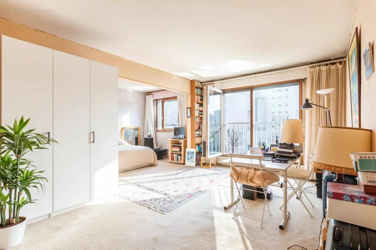 Appartement à MONTROUGE