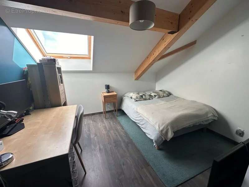 Appartement à GROISY