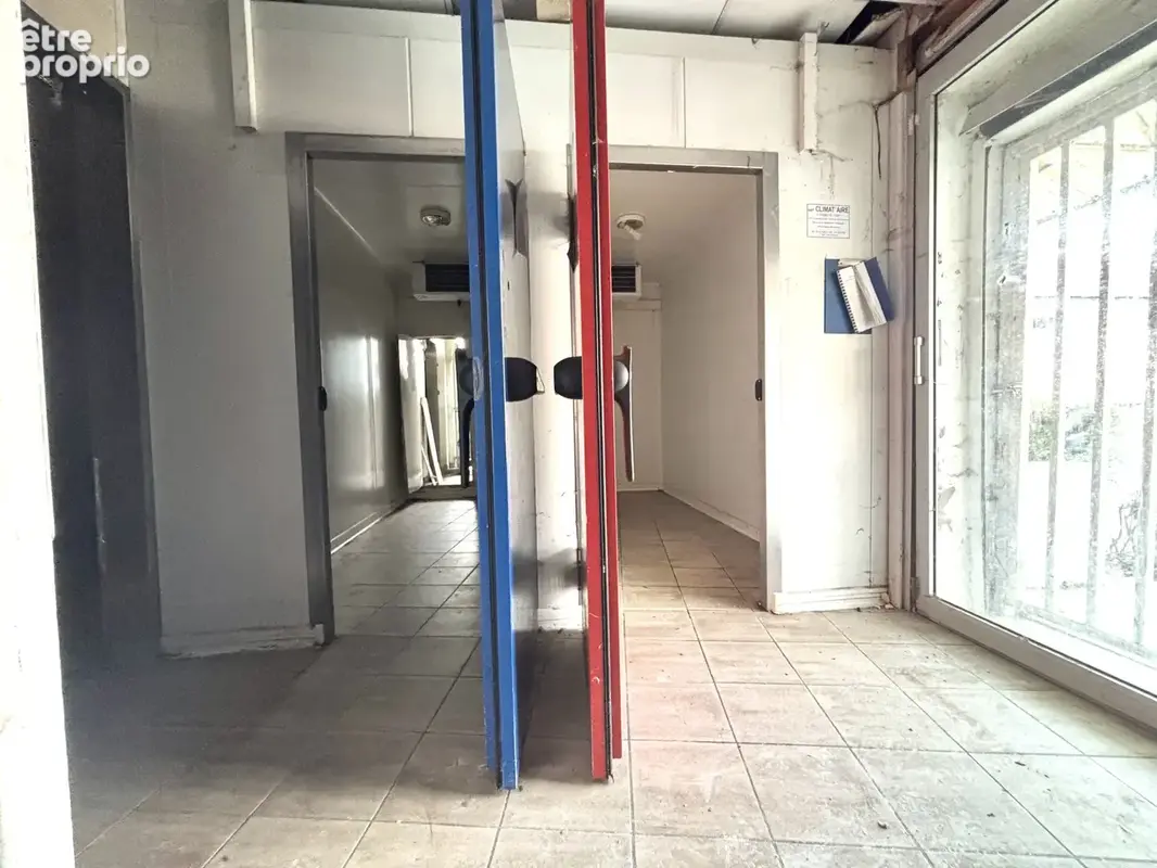 Immeuble commercial 215m2 - photo 4