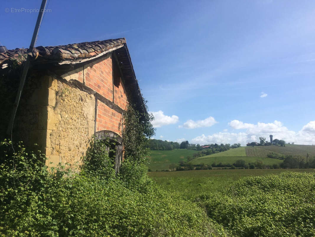 Terrain à AIRE-SUR-L&#039;ADOUR